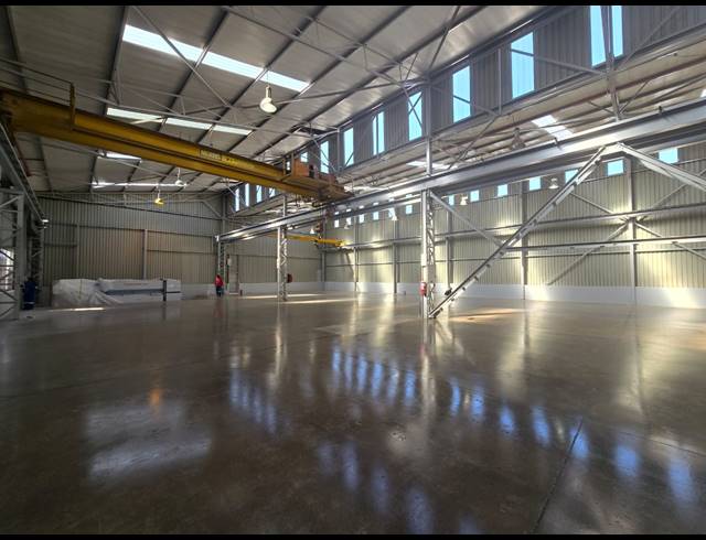 3,442M² WAREHOUSE TO LET IN DENVER